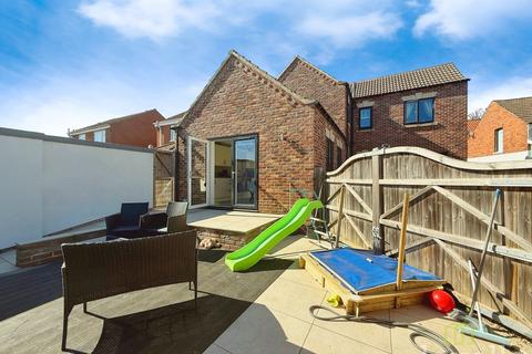 3 bedroom detached house for sale, Main Street, West Stockwith DN10
