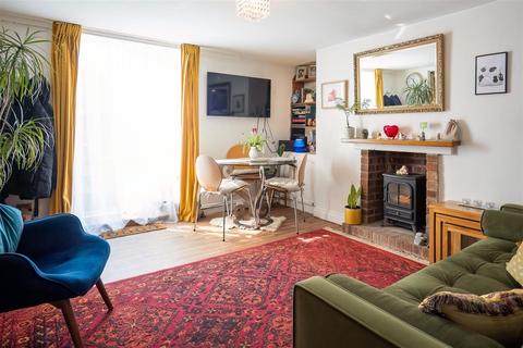 Flat 1, 7 Brunswick Square, Gloucester, GL1 1UG