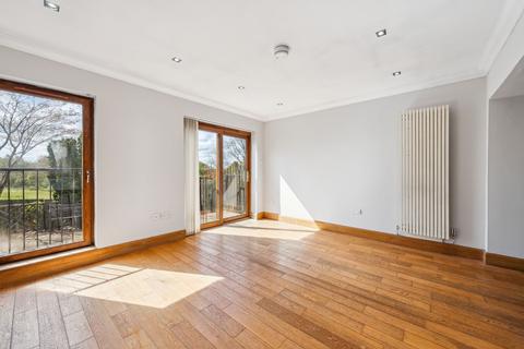 76 Crosslees Drive, Thornliebank, Glasgow, G46 7DT