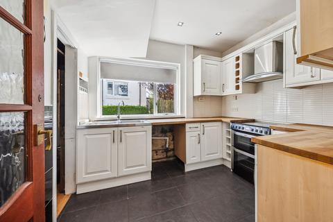 76 Crosslees Drive, Thornliebank, Glasgow, G46 7DT