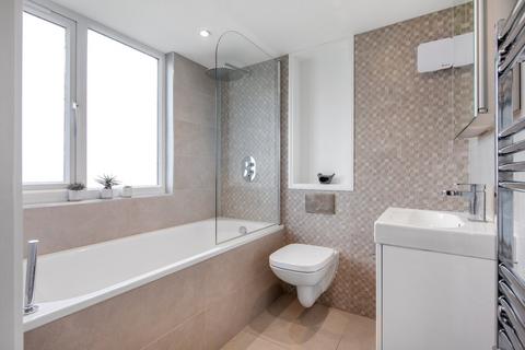 48 Kemble Road, Croydon, CR0 4JP