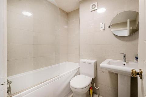 1 bedroom flat to rent, Beaufort Close, Chingford