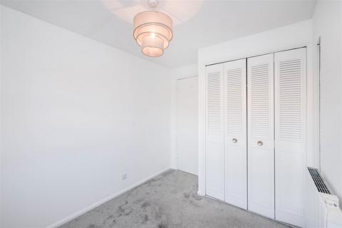 1 bedroom flat to rent, Beaufort Close, Chingford