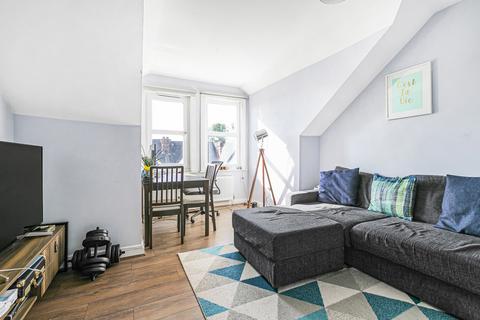 Flat 3, 37 Barrow Road, Streatham, London, SW16 5PE