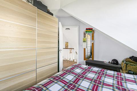 Flat 3, 37 Barrow Road, Streatham, London, SW16 5PE