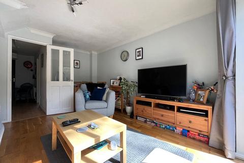 8 Alexandra Glen, Walderslade, Chatham, ME5 9EB