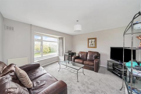 2 bedroom apartment for sale, Crescent Road, London E4