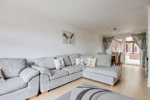 3 bedroom end of terrace house for sale, Knowle Drive, Harpenden, Hertfordshire, AL5