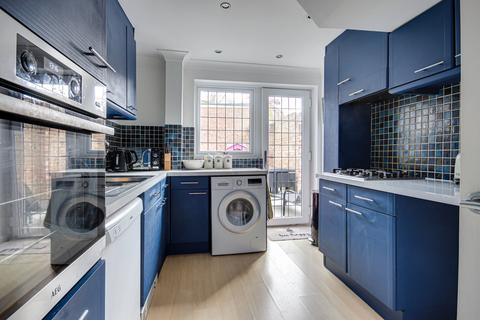 3 bedroom end of terrace house for sale, Knowle Drive, Harpenden, Hertfordshire, AL5