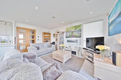 2 bedroom penthouse for sale, Kingsley Walk, Cambridge, CB5