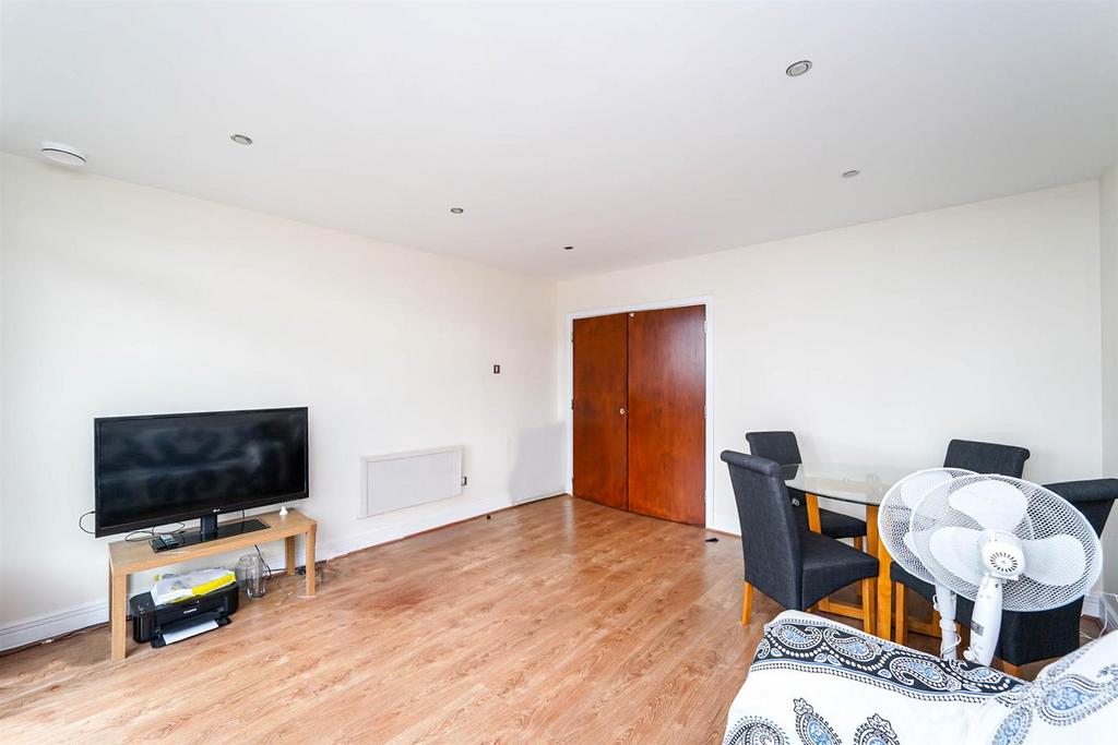 131 Gerry Raffles Square-4.jpg