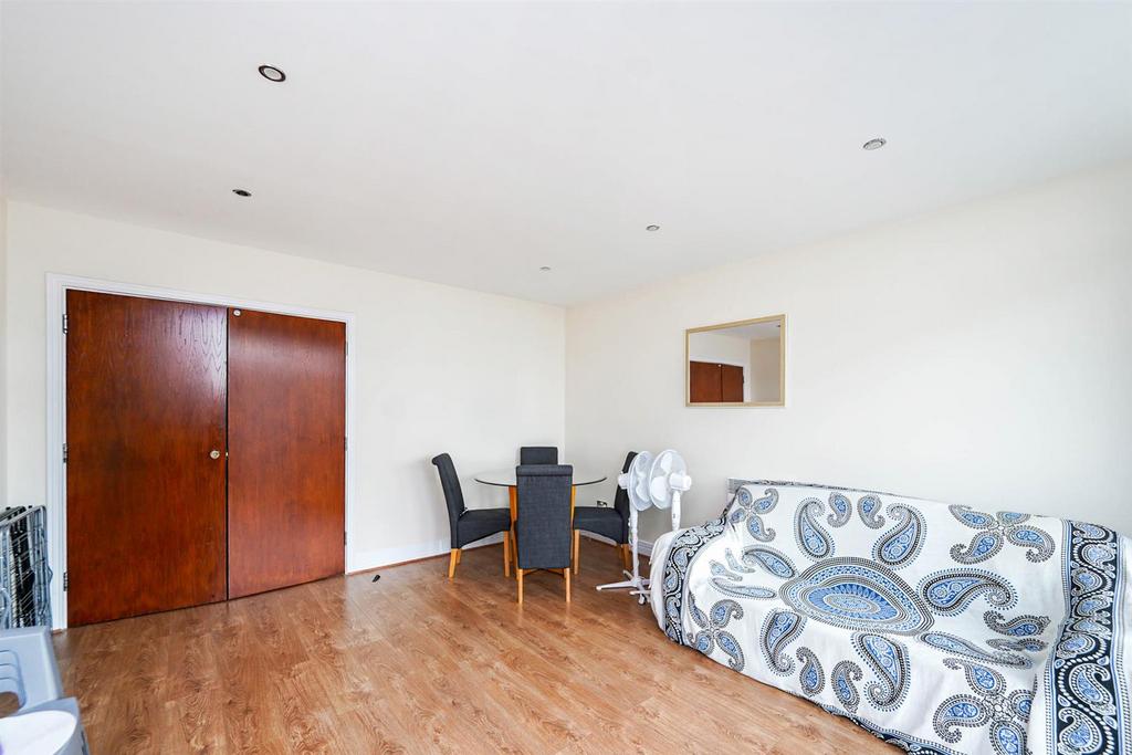 131 Gerry Raffles Square-5.jpg