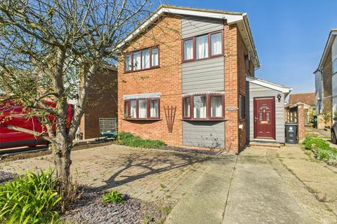 3 bedroom detached house for sale, Hamford Drive, Great Oakley, Harwich, Essex, CO12
