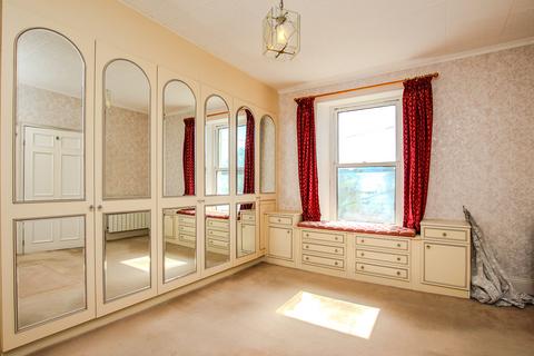 3 bedroom property for sale, Ruettes Brayes, St Peter Port, Guernsey, GY1