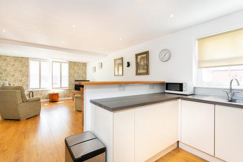2 bedroom flat for sale, Chapel Street, Hythe, CT21