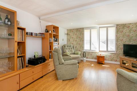 2 bedroom flat for sale, Chapel Street, Hythe, CT21
