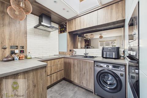 10 Chancel Drive, Wainscott, Rochester, ME3 8FT