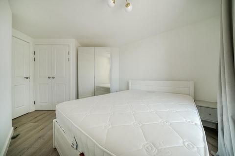 1 bedroom flat for sale, Water Garden Square, Canada Water