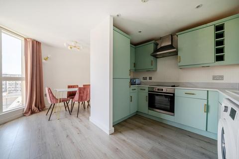 1 bedroom flat for sale, Water Garden Square, Canada Water, London, SE16
