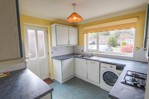 2 bedroom bungalow for sale, Norman Close, Battle, TN33