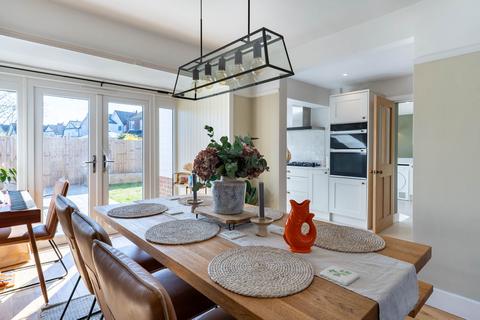 Fernlea Latimer Road, Alvechurch, Birmingham, B48 7NN