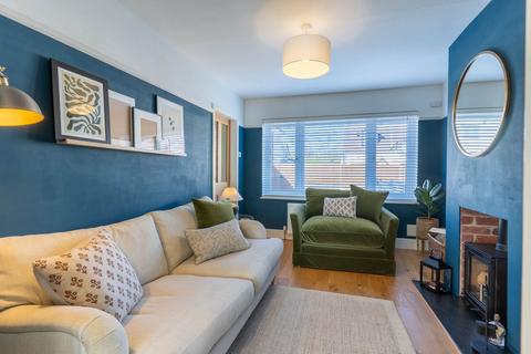 Fernlea Latimer Road, Alvechurch, Birmingham, B48 7NN