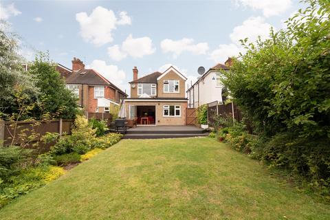18 Friars Walk, London, N14 5LS
