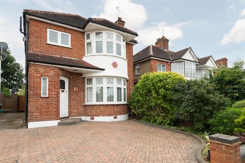 18 Friars Walk, London, N14 5LS