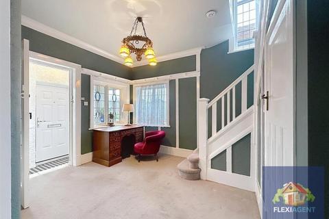 4 bedroom detached house for sale, Cromer Road, Southport PR8