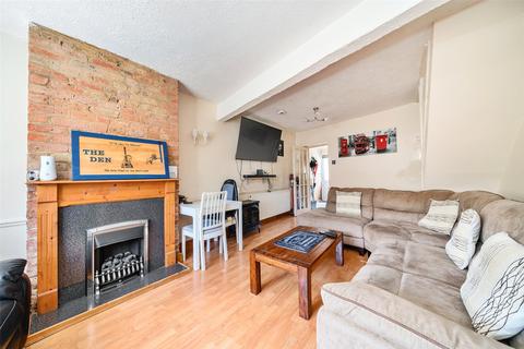 2 bedroom terraced house for sale, Milton Road, Belvedere