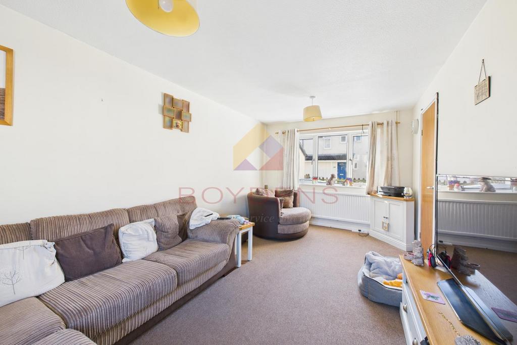 Imphal Close, Colchester CO2 3 bed end of terrace house - £235,000