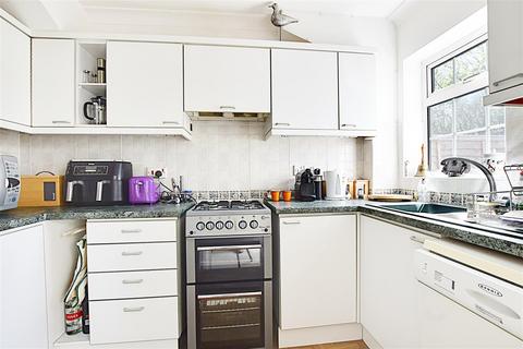 2 bedroom terraced house for sale, Chelsea Close, Bexhill-On-Sea
