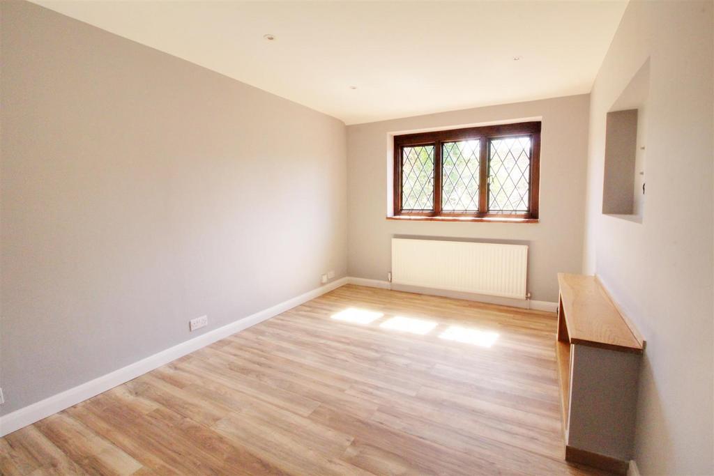 Bedroom4.jpg