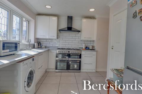 3 bedroom terraced house for sale, Courage Walk, Hutton, CM13