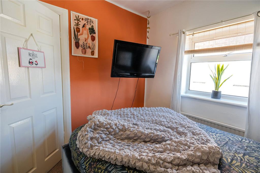 Bedroom 3 (2)