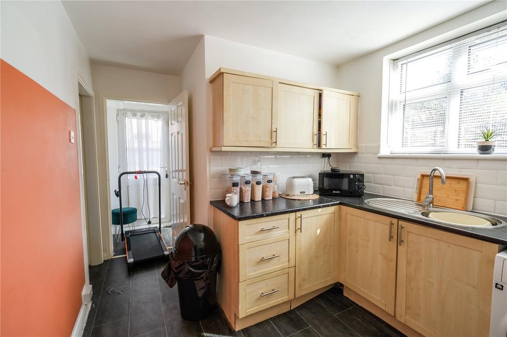 Kitchen (2)