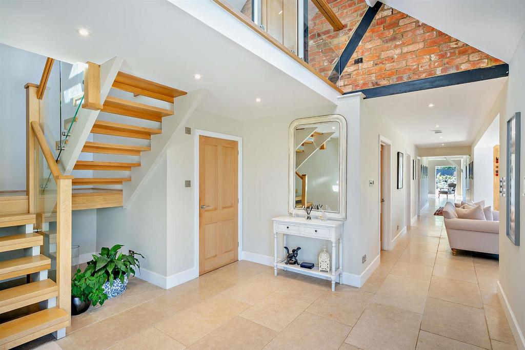 8613015-interior03-800.jpg
