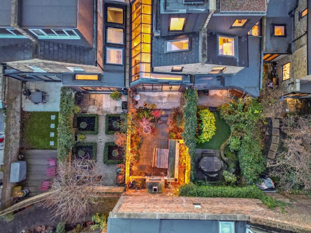 Bird's-eye View