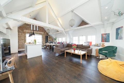 3 bedroom flat for sale, Ryland Road, London NW5
