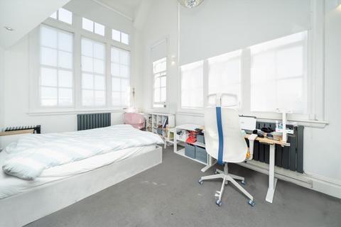 3 bedroom flat for sale, Ryland Road, London NW5