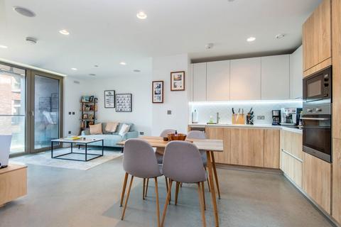 1 bedroom flat to rent, Helmsley Street, London E8