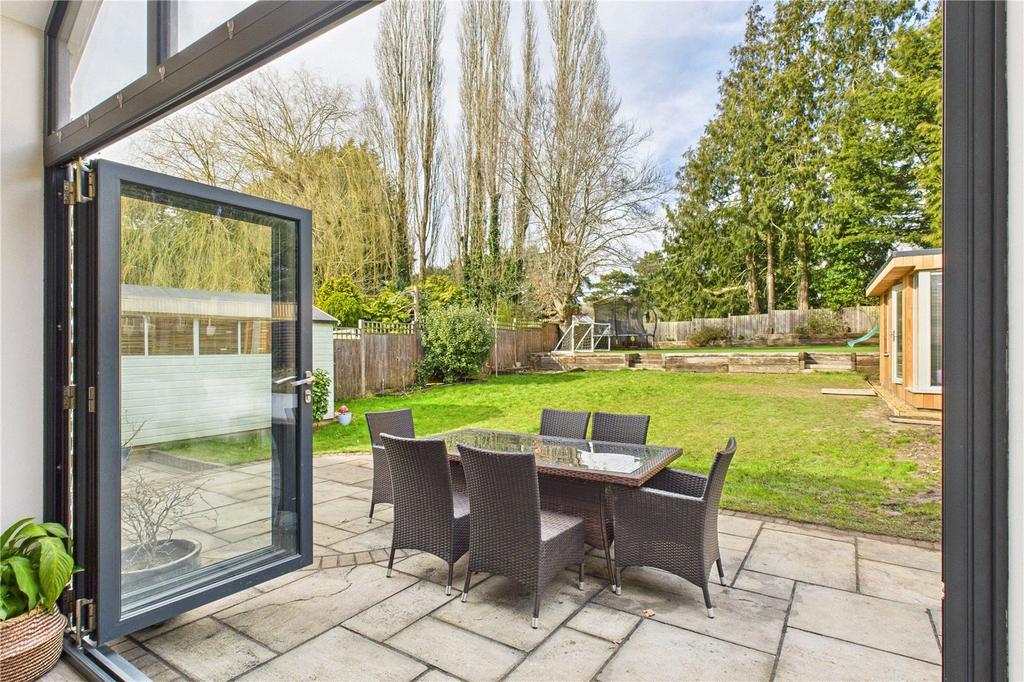 Bi-Folds