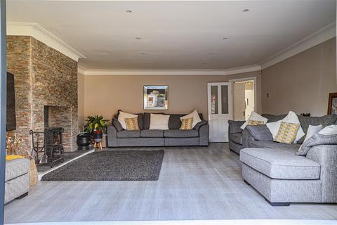 27 Kendale, Hemel Hempstead, HP3 8NN