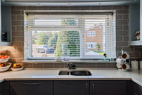 27 Kendale, Hemel Hempstead, HP3 8NN