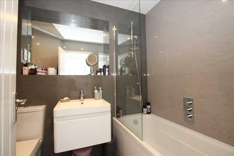 2, Hillside Tilford Road, Hindhead, GU26 6RD