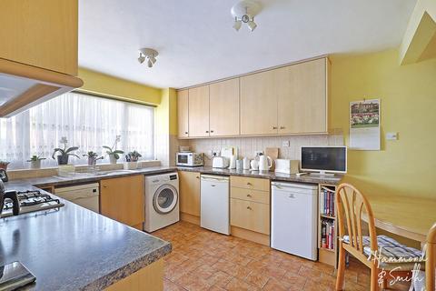 3 bedroom link detached house for sale, High Road, Epping CM16