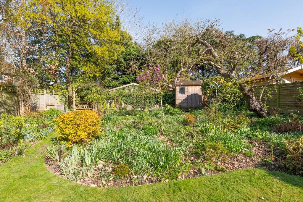 GARDEN-8.jpg
