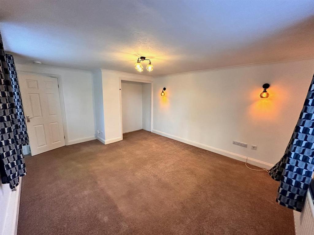 Lounge 4.jpg