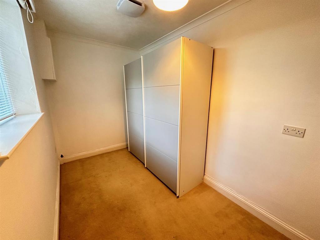 Bedroom 2.jpg