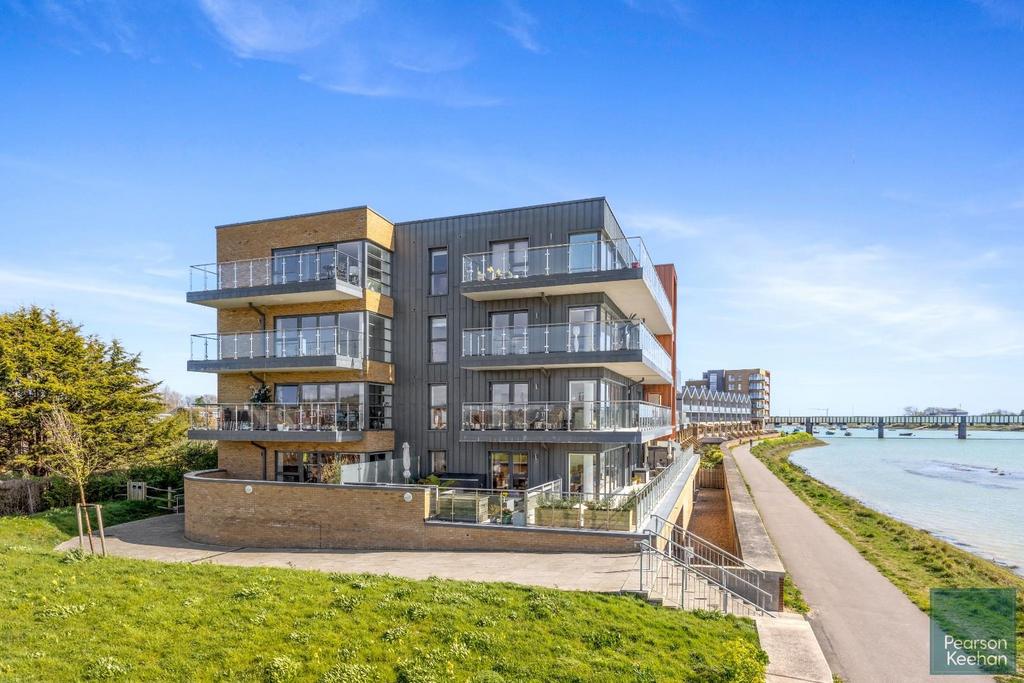 Oystercatcher Apartments, Flat 9-023.jpg